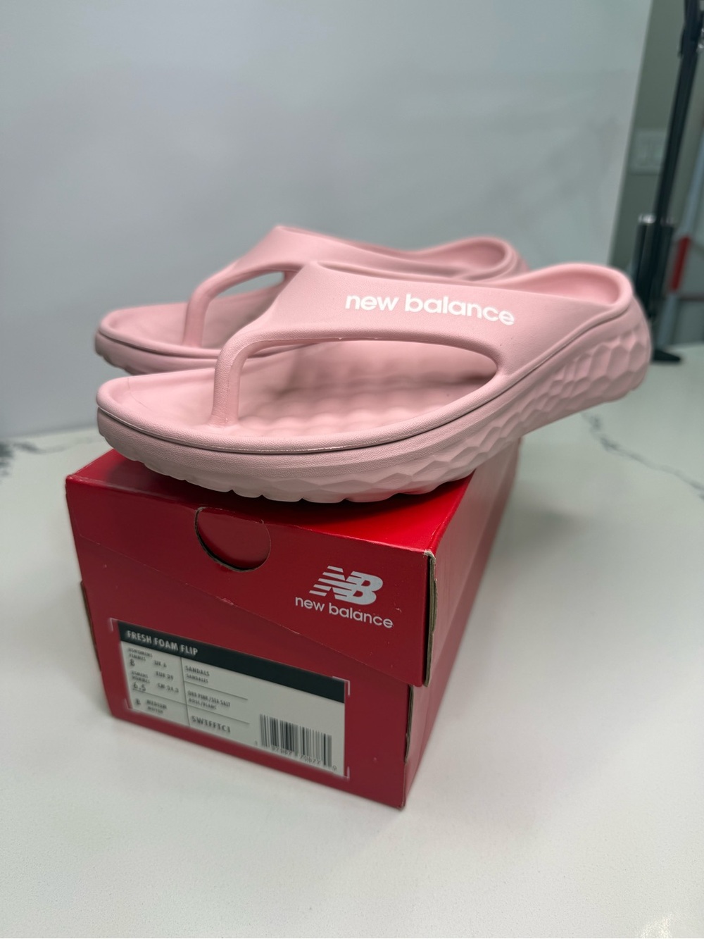 New Balance - Women's Fresh Foam Thong Slip-On Pink Sandals Size 8